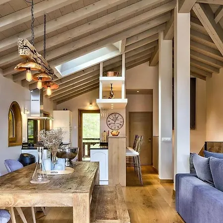 Chalet Hausobert Stylish Alpine Getaway With Stunning Views Alpesi faház *