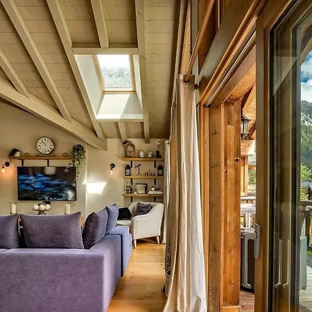 Chalet Hausobert Stylish Alpine Getaway With Stunning Views شاليه